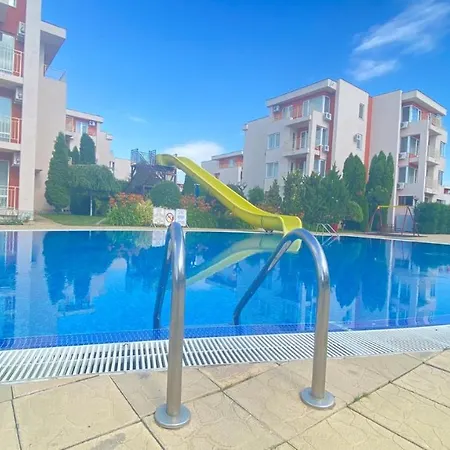 Bratanov Sunny Noks * Сонячний Берег