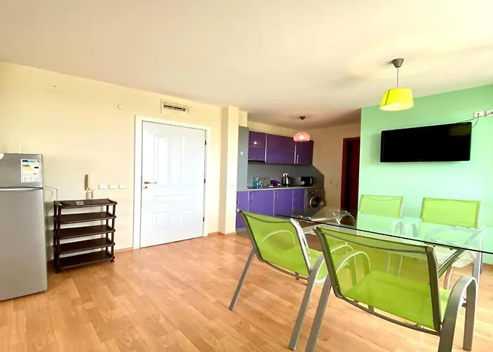 Bratanov Sunny Noks Сонячний Берег